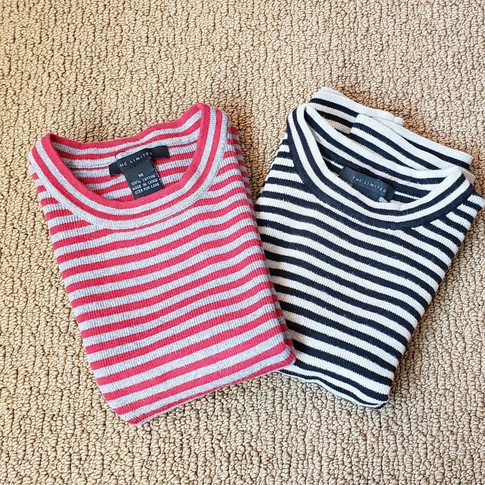 🍁Size M, Knitted Crop Sweater from the Limited. Horizontal strips. Black & Red.